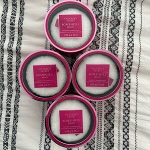 Victoria Secret- bombshell magic fragrant shimmer dust